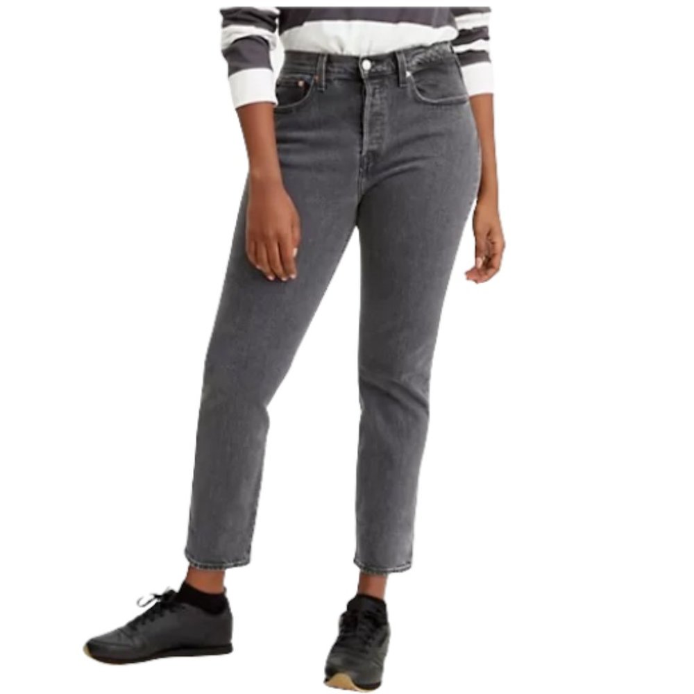 LEVI'S Gray Wedgie Fit Jeans - Size 28